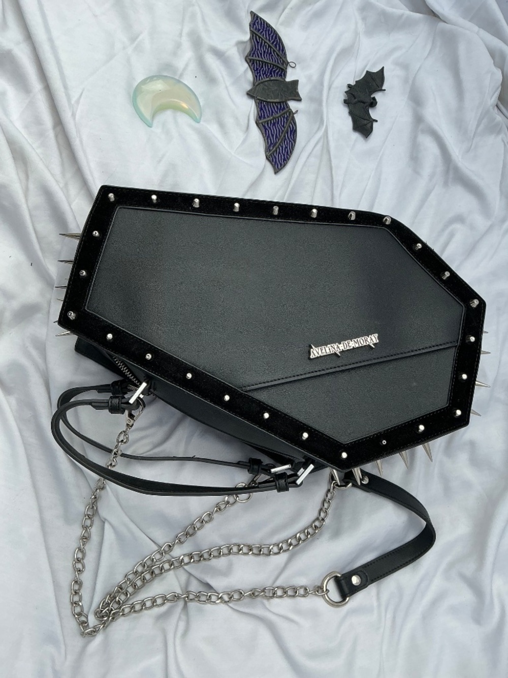 Avelina De Moray Coffin Shoulder Bag - Picture 6 of 6